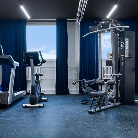 Terrace-view For Business & Leisure, Free Parking & Gym, Near Metro & Aqua Sport Centre Apartmán
