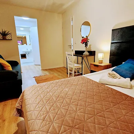 Apartament Live-inn Hotel-style 5 Apartments, 20 Mins To Centre, Gym, Reception, Free Parking, Lift, Roof Terrace & Game