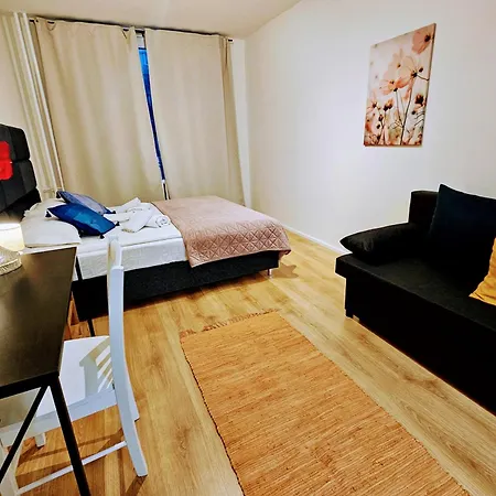 Terrace-view For Business & Leisure, Free Parking & Gym, Near Metro & Aqua Sport Centre *