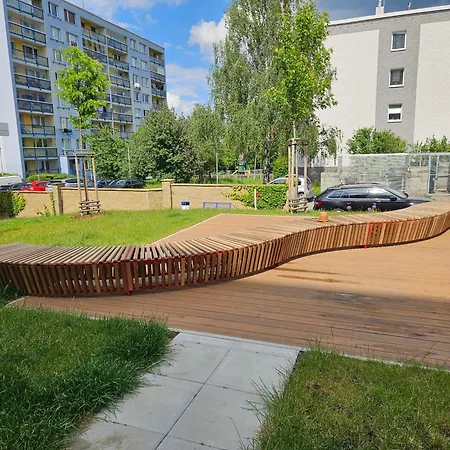 Apartment Live-inn Hotel-style 5 Apartments, 20 Mins To Centre, Gym, Reception, Free Parking, Lift, Roof Terrace & Game Prague